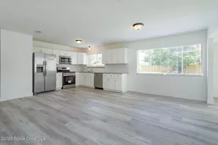 940 Hampshire Ave NE, Palm Bay, FL 32905 - Photo 6