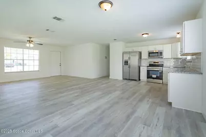 940 Hampshire Avenue NE, Palm Bay, FL 32905 - Photo 8