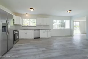 940 Hampshire Ave NE, Palm Bay, FL 32905 - Photo 10