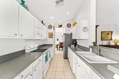 400 Trotter Lane #204, Melbourne, FL 32940 - Photo 10