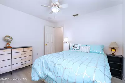 1512 Vista Lake Circle Circle, Melbourne, FL 32904 - Photo 6