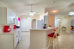 1512 Vista Lake Circle Circle, Melbourne, FL 32904 - Photo 2