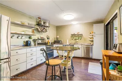 2115 Vista Oaks Circle NE, Palm Bay, FL 32905 - Photo 10