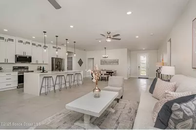 296 Delake Road NW, Palm Bay, FL 32907 - Photo 6