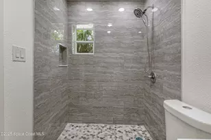 2364 Pineapple Ave, Melbourne, FL 32935 - Photo 12