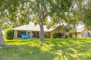 4351 Silver Lake Dr, Melbourne, FL 32901 - Photo 4