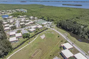 47 Woodland Dr, Vero Beach, FL 32962 - Photo 36