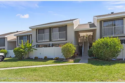 3212 S Lakeview Circle #10-205, Fort Pierce, FL 34949 - Photo 2