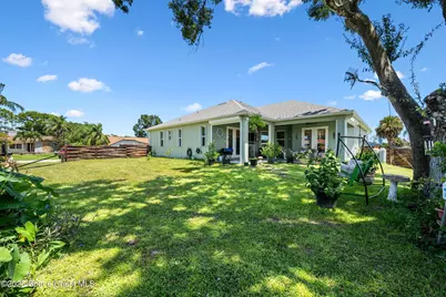 898 Gera Avenue NW, Palm Bay, FL 32907 - Photo 12