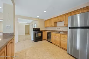 410 Lund Cir, Melbourne, FL 32901 - Photo 2