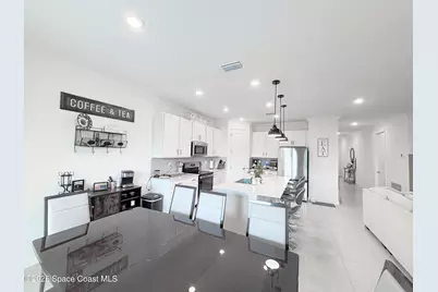 684 Veridian Circle NW, Palm Bay, FL 32907 - Photo 8