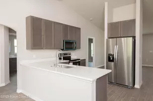 390 J T Sancho St SW, Palm Bay, FL 32908 - Photo 4