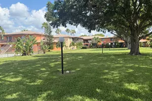 124 San Juan Cir, Melbourne, FL 32935 - Photo 18