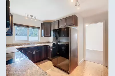 819 W Whitmire Drive, Melbourne, FL 32935 - Photo 16