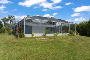 854 Dale Cir, Sebastian, FL 32958 - Photo 4