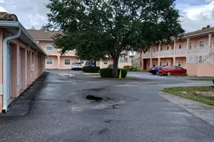 2097 Hidden Grove Ln, Merritt Island, FL 32953 - Photo 2