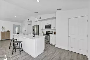 1099 Dusseldorf Ave NW, Palm Bay, FL 32907 - Photo 12