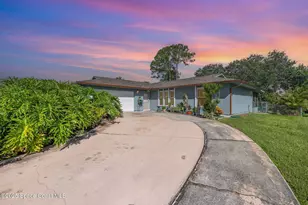 367 Ainsley St SE, Palm Bay, FL 32909 - Photo 2