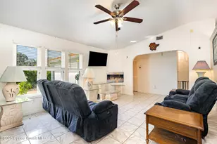 367 Ainsley St SE, Palm Bay, FL 32909 - Photo 4