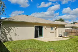1736 Vista Lake Cir, Melbourne, FL 32904 - Photo 22
