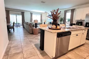 668 Old Country Rd S E, Palm Bay, FL 32909 - Photo 10