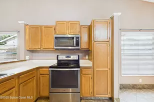 1657 Clover Cir, Melbourne, FL 32935 - Photo 14