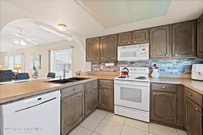 7301 Ridgewood Avenue #602, Cape Canaveral, FL 32920 - Photo 4