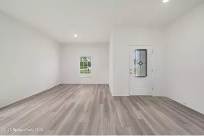 472 Oldenberg Street SW, Palm Bay, FL 32908 - Photo 4