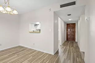 725 Port Malabar Blvd NE, Palm Bay, FL 32905 - Photo 6