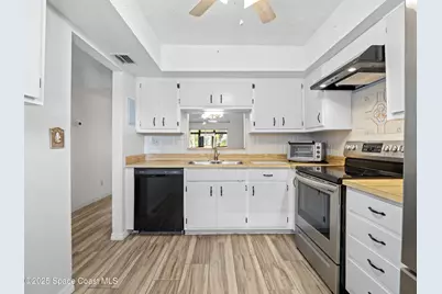 725 Port Malabar Boulevard NE #106, Palm Bay, FL 32905 - Photo 8