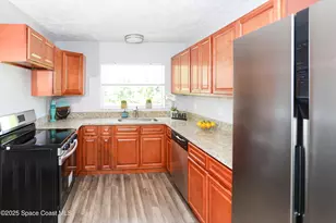 540 Poinciana Ct, Melbourne, FL 32935 - Photo 4