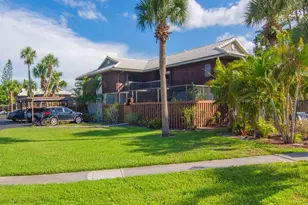 1803 SE Sir Lancelot Dr, Port Saint Lucie, FL 34952 - Photo 32