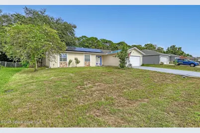 871 Dunkirk Avenue NW, Palm Bay, FL 32907 - Photo 2