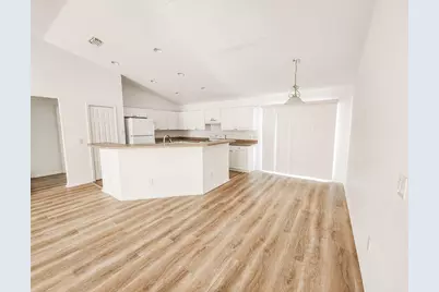 151 Carmelite Avenue NW, Palm Bay, FL 32907 - Photo 10