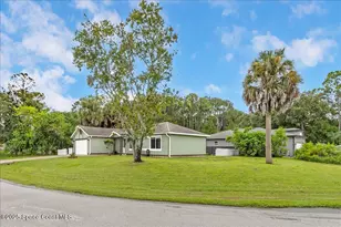 1384 Serenade St NW, Palm Bay, FL 32907 - Photo 2
