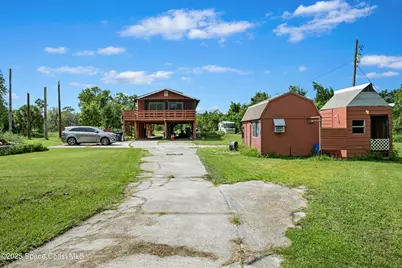 23300 Sisler Avenue, Christmas, FL 32709 - Photo 20