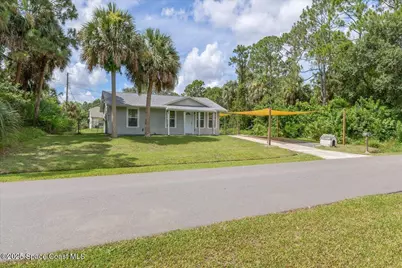 1076 Ivanhoe Street NW, Palm Bay, FL 32907 - Photo 2