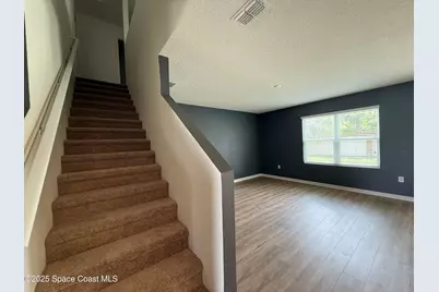 137 Sutherland Drive SW, Palm Bay, FL 32908 - Photo 8