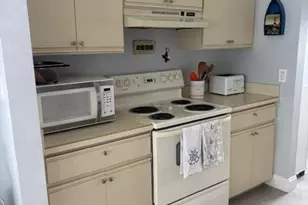 446 Beach Park Ln, Cape Canaveral, FL 32920 - Photo 4