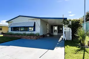 1925 Live Oak St NE, Palm Bay, FL 32905 - Photo 4