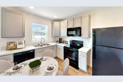 970 La Belle Avenue SW, Palm Bay, FL 32908 - Photo 4