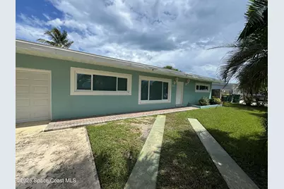 901 S Orlando Avenue, Cocoa Beach, FL 32931 - Photo 2