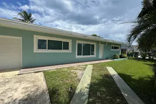 901 S Orlando Ave, Cocoa Beach, FL 32931 - Photo 2