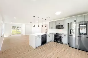 2340 Iowa Dr, Melbourne, FL 32935 - Photo 8