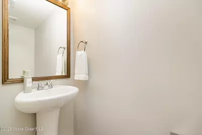 3325 Burdock Avenue, Melbourne, FL 32904 - Photo 18