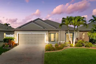 721 Dillard Dr SE, Palm Bay, FL 32909 - Photo 2