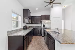 721 Dillard Dr SE, Palm Bay, FL 32909 - Photo 8