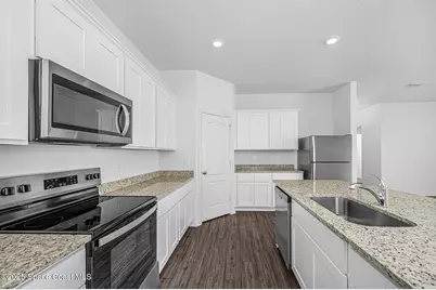 307 Hammonton Street SW, Palm Bay, FL 32908 - Photo 8