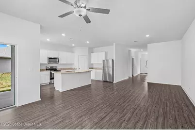 307 Hammonton Street SW, Palm Bay, FL 32908 - Photo 4