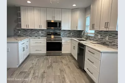 340 Sea Grape Street, Indialantic, FL 32903 - Photo 2